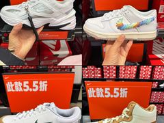 -百年港湾奥特莱斯(香炉礁店)