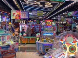 -卡通尼乐园(印象汇店)