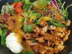 牛油果鸡肉沙拉-彼德西餐厅(凯德广场新南店)
