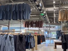 -迪桑特DESCENTE(北京三里屯BLANC店)