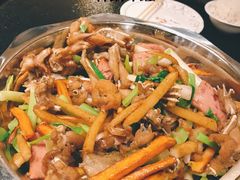 干锅牛蛙-馋嘴蛙火锅