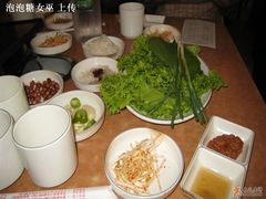 免费的配菜与小料-香猪坊(五道口店)
