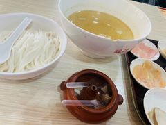 -桥香园过桥米线(国贸店)