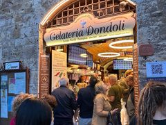 -Gelateria Dondoli
