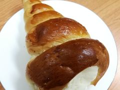 奶油牛角面包-新侨三宝乐面包店(崇文门店)
