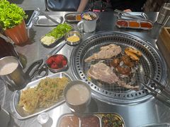 -马路牙子烧烤音乐酒馆(望京店)