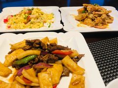 欢喜椰子黄牛肉-蜈支洲岛珊瑚酒店临海阁中餐厅