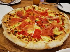 阿拉本诺披萨-城市大道红炉披萨烘焙坊