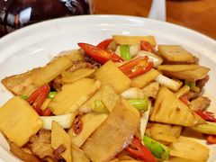 -九道菜有鸡鱼头(石鼓路店)