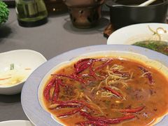 -香山湖家家宴(中山陵店)