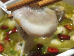 -渝是乎酸菜鱼(龙旗购物中心店)