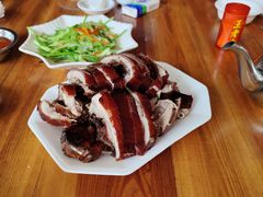 -黄记四更烤乳猪店