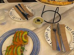 三文鱼牛油果-IL TEATRO 精品意大利餐厅