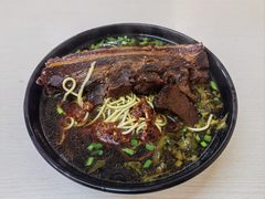 -小龙大肉面馆