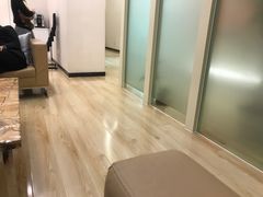 -中国建设银行(上海南京西路支行)