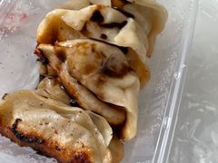 -黄阿姨锅贴大王(万航渡路店)