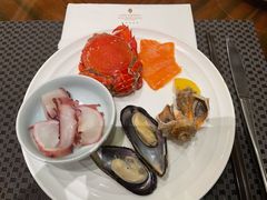 -君来湖滨饭店·玫瑰园