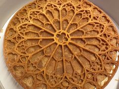 国王饼-潮一不贰·法式甜品·生日蛋糕·西式简餐(外滩店)