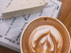 拿铁咖啡-M Stand(上海人民广场来福士店)