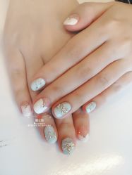 -睫乐园•睫公馆•美睫美甲沙龙