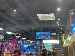-马路牙子烧烤音乐酒馆(望京店)