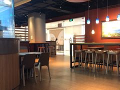 大堂-The Habit Burger Grill 哈比特汉堡(复兴soho店)