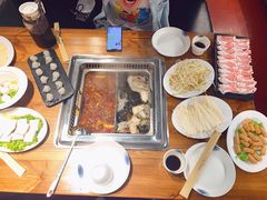 -山城老炮火锅城