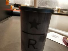 -星巴克臻选(上海合生汇1F店)