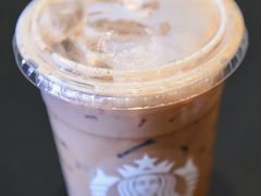 -星巴克(深圳宝安泰华店)