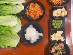 -肉甲韩国木炭烤肉(新壹街1店)