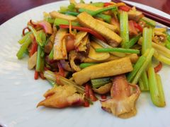 -东馆和天下特色餐饮(工农店)