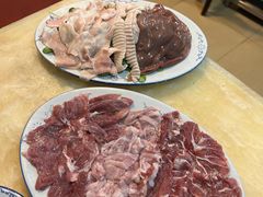 -华哥新鲜猪精品美食