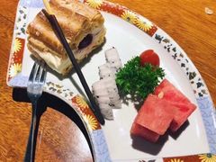 草莓泡芙-肉魁屋·烧肉·烧鸟·酒场(高新店)