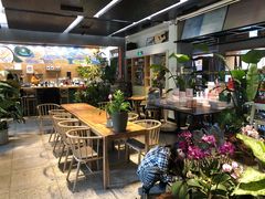 -谷咖啡·鲜花绿植花园餐厅