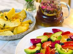 仲夏葡萄柚牛油果水果沙拉-The Rug Cafe(王府中环店)