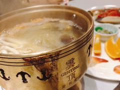 -云顶旋转自助景观餐厅