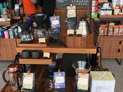 零售区-星巴克(广州百信广场东区店)