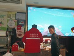 -川流不息·地道川菜·小龙虾(松东路店)