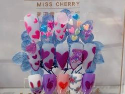 -花系美·美甲美睫精品店