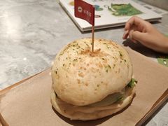 -必胜客(仲盛商城王安宇主题店)
