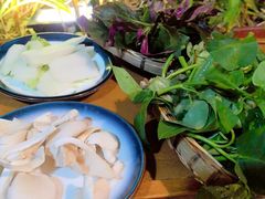 -岳记兴隆·青城腊排铜火锅(融创店)