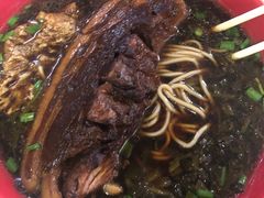 -小龙大肉面馆