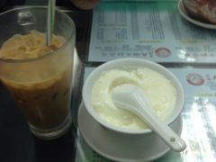 义顺牛奶公司(佐敦店)-义顺牛奶公司(庇利金街店)