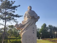 -滨河世纪广场公园