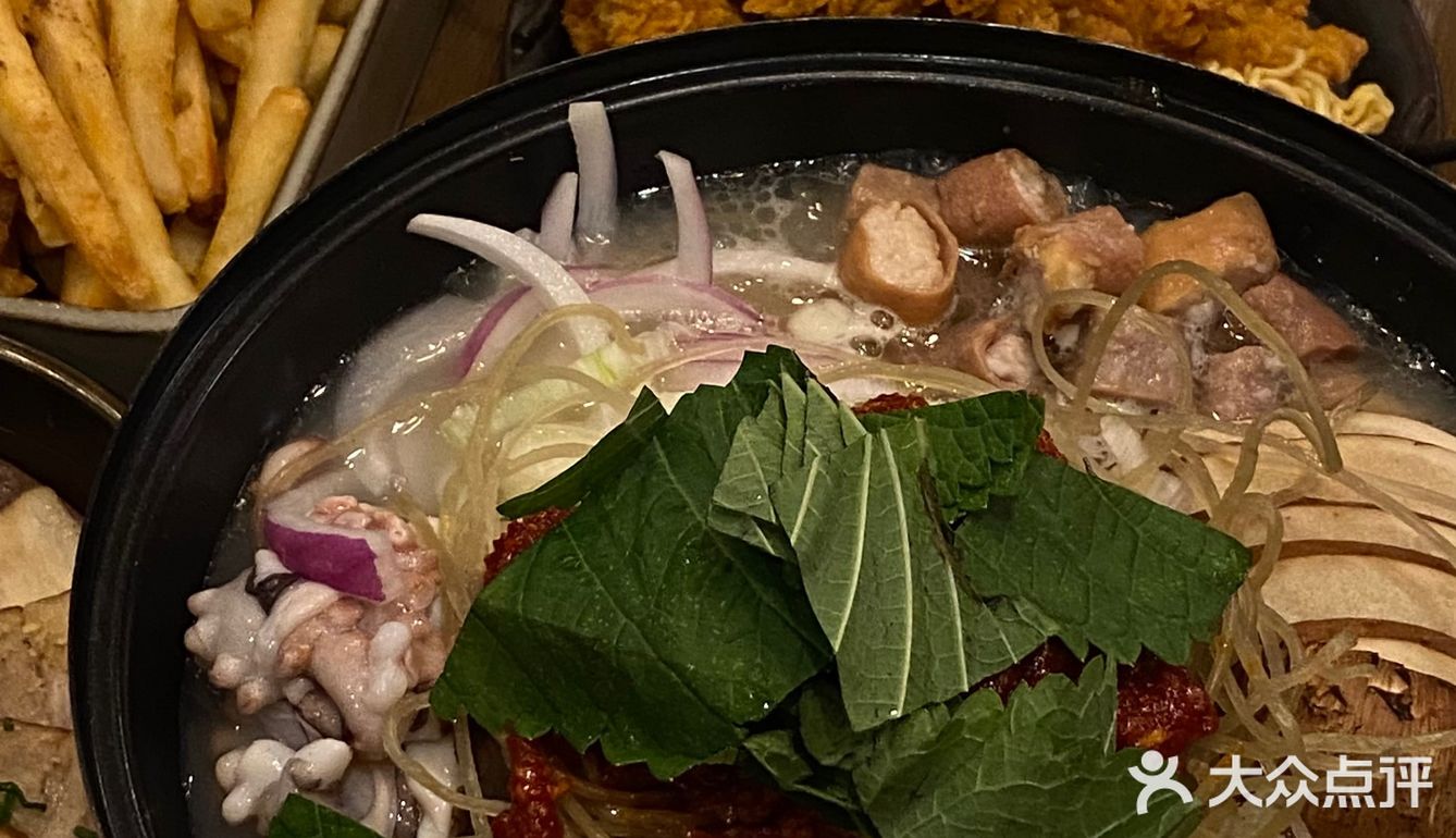 上海堂食第一顿☝🏻必须是这家章鱼牛肠锅