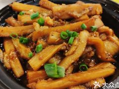 咸鱼茄子煲-围龙屋客家食府(福田店)