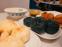-李与白包子铺(桐梓林店)