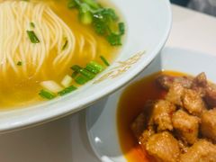 辣肉面汤面-光明邨大酒家(淮海路店)