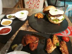 -HIGH FIVE哈福手工汉堡(桂林路店)