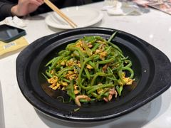 砂锅虾酱豆角丝-北李·海肠捞饭·大连菜(望京凯德MALL店)